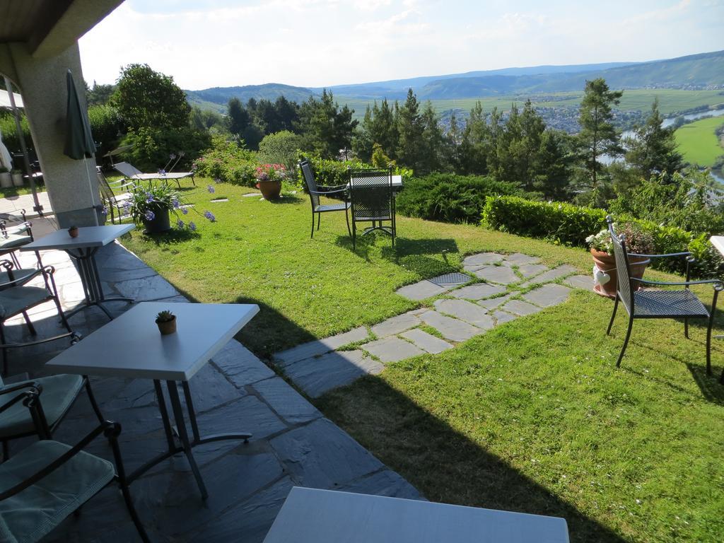 Hotel Gastehaus-Weingut Loersch Leiwen Exteriér fotografie